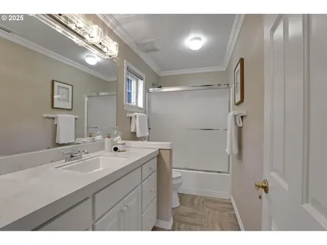 3684 NW 124th Place Portland OR 97229