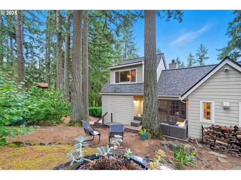 2911 SW Dickinson Street Portland OR 97219