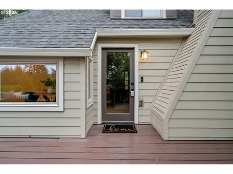 2911 SW Dickinson Street Portland OR 97219