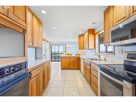 896 SE Dover Lane Madras OR 97741