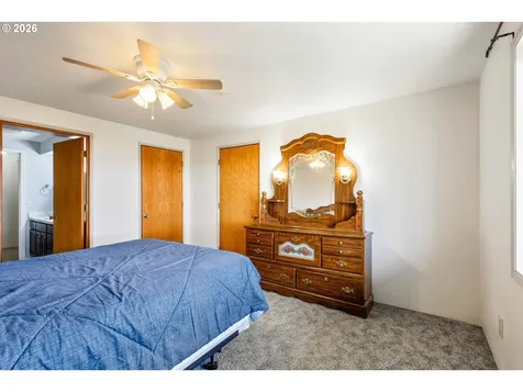 896 SE Dover Lane Madras OR 97741