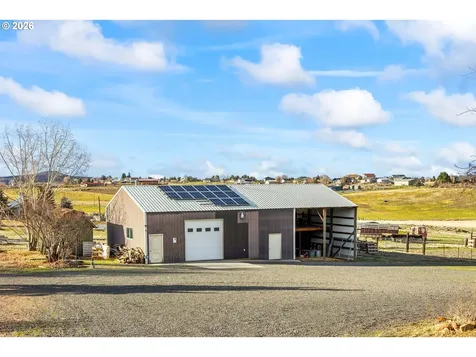 896 SE Dover Lane Madras OR 97741