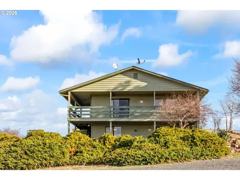896 SE Dover Lane Madras OR 97741