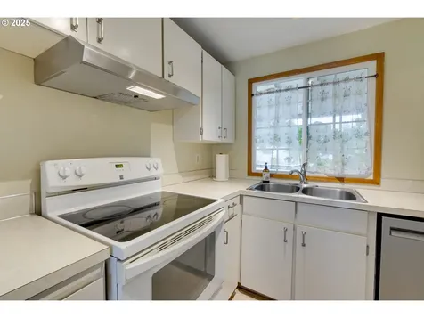 3441 SE 162nd Avenue Portland OR 97236