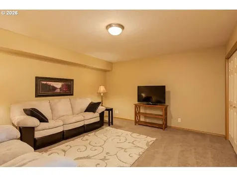 1038 SW Arrowhead Place Dundee OR 97115
