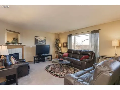 1038 SW Arrowhead Place Dundee OR 97115