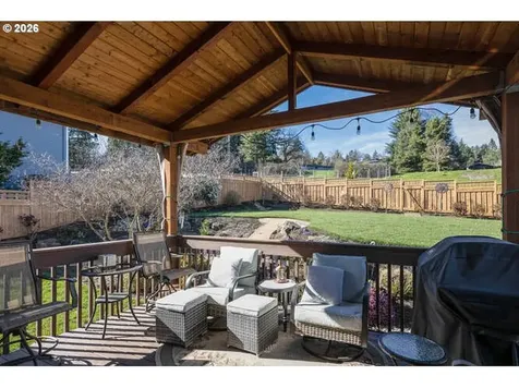 1038 SW Arrowhead Place Dundee OR 97115