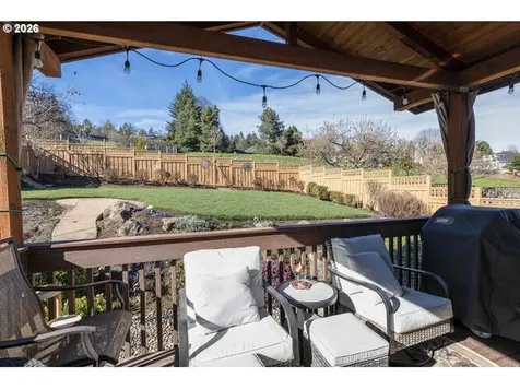 1038 SW Arrowhead Place Dundee OR 97115