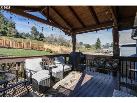 1038 SW Arrowhead Place Dundee OR 97115