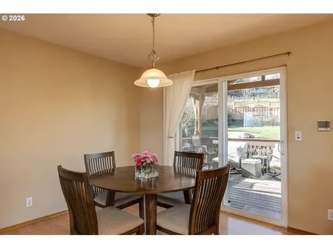 1038 SW Arrowhead Place Dundee OR 97115