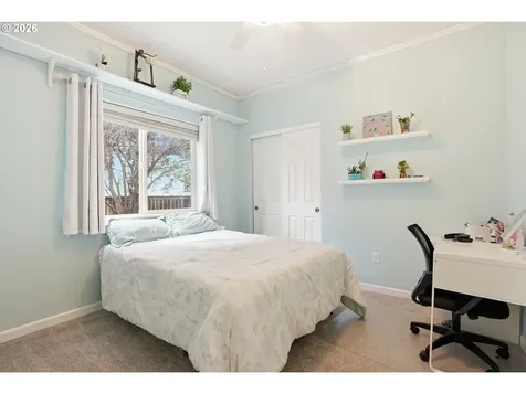 3279 NE Jonahs Court Bend OR 97701
