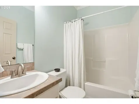 3279 NE Jonahs Court Bend OR 97701