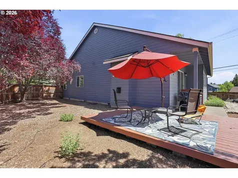 3279 NE Jonahs Court Bend OR 97701