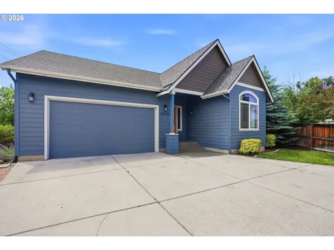 3279 NE Jonahs Court Bend OR 97701