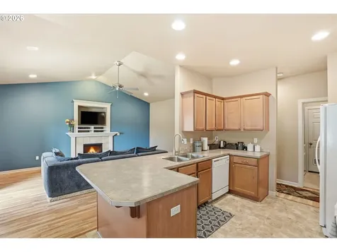 3279 NE Jonahs Court Bend OR 97701