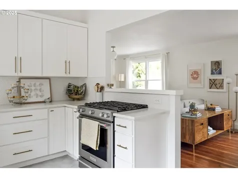 7464 N Olin Avenue Portland OR 97203