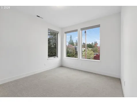 7110 SE 42nd Avenue Portland OR 97206