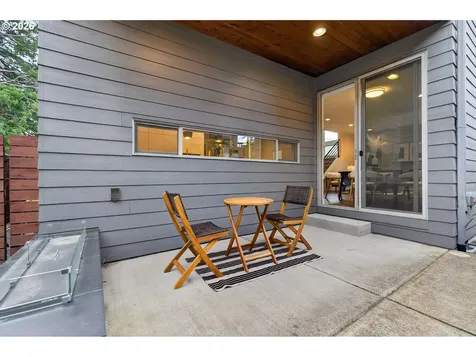 7110 SE 42nd Avenue Portland OR 97206