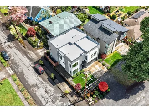 7110 SE 42nd Avenue Portland OR 97206