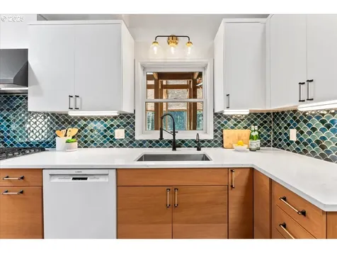 21825 S Lewellen Road Beavercreek OR 97004
