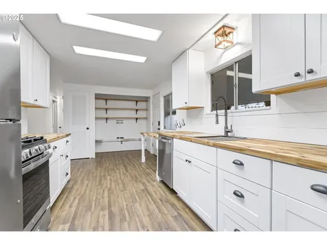 17041 SW Eldorado Drive Portland OR 97224