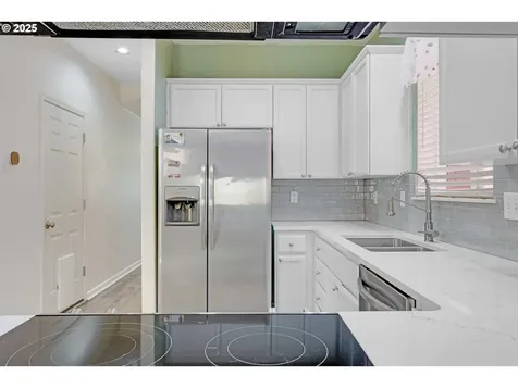 995 SE Albertine Street Hillsboro OR 97123