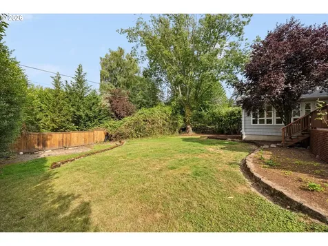 4127 SW 52nd Avenue Portland OR 97221