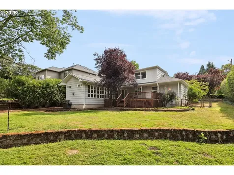 4127 SW 52nd Avenue Portland OR 97221