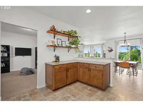233 Powder Hill Drive Kalama WA 98625