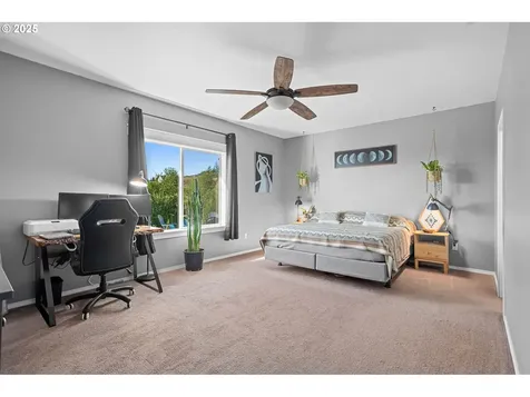 233 Powder Hill Drive Kalama WA 98625