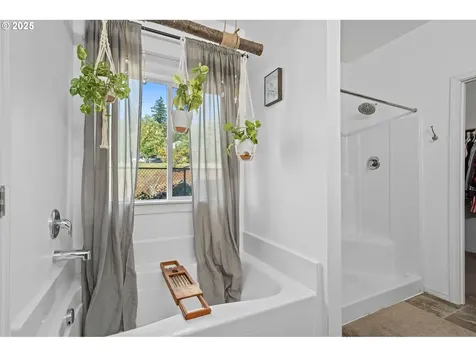 233 Powder Hill Drive Kalama WA 98625