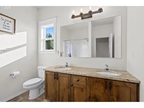 233 Powder Hill Drive Kalama WA 98625