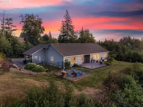 233 Powder Hill Drive Kalama WA 98625