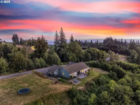 233 Powder Hill Drive Kalama WA 98625
