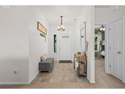 233 Powder Hill Drive Kalama WA 98625