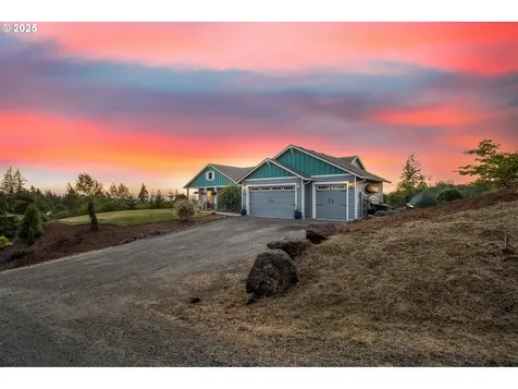233 Powder Hill Drive Kalama WA 98625