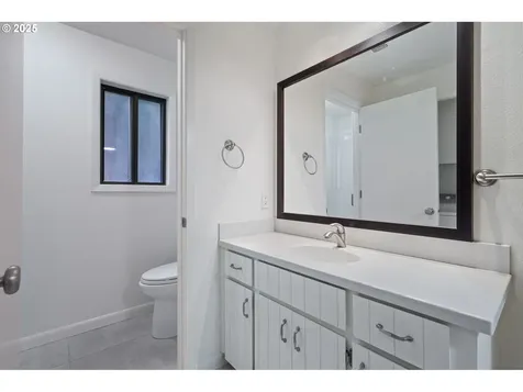 136 Del Prado Street Lake Oswego OR 97035