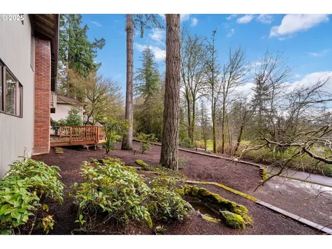 136 Del Prado Street Lake Oswego OR 97035