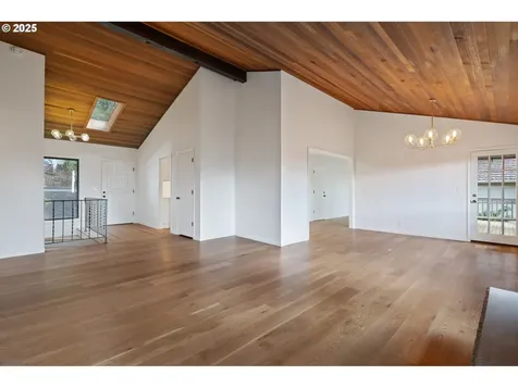 136 Del Prado Street Lake Oswego OR 97035