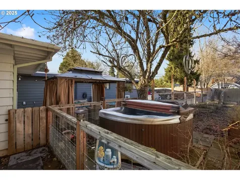 1487 Barton Street Eugene OR 97404
