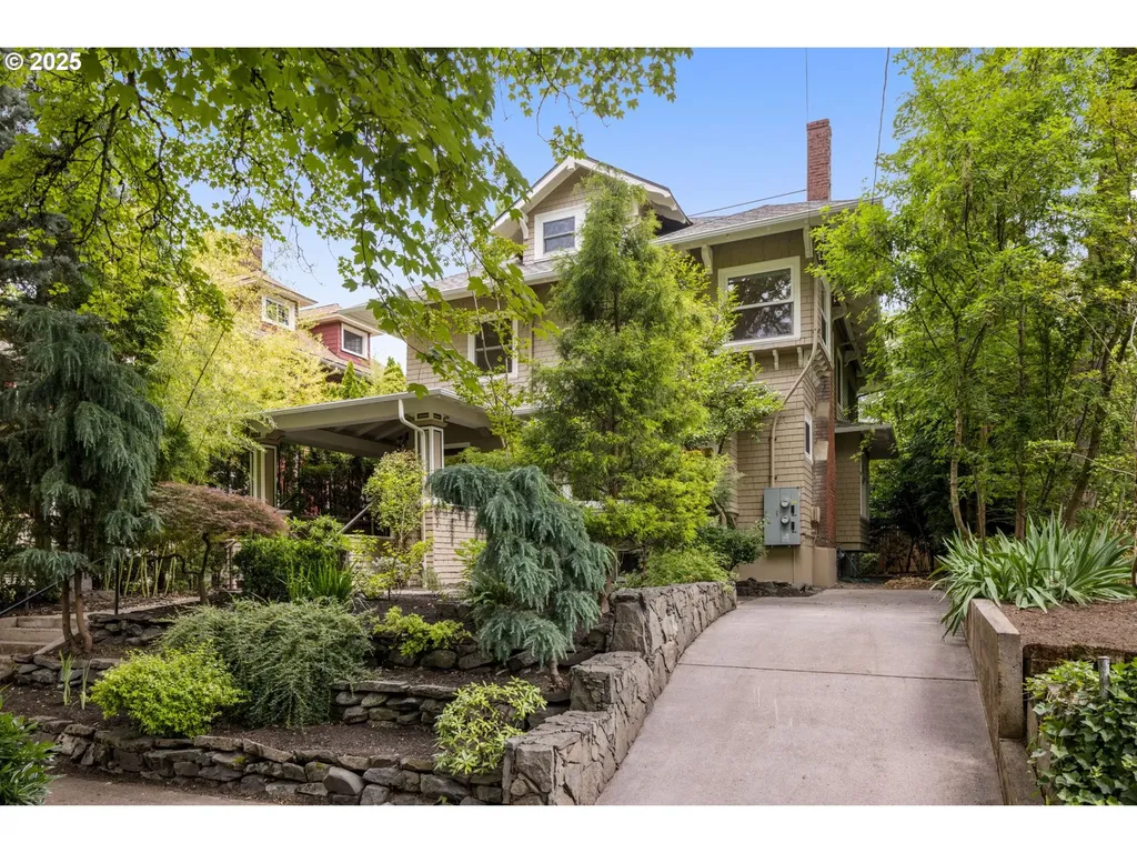 612 SE 16th Avenue Portland OR 97214