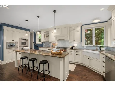 612 SE 16th Avenue Portland OR 97214