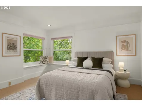612 SE 16th Avenue Portland OR 97214