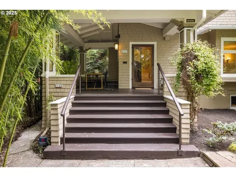 612 SE 16th Avenue Portland OR 97214
