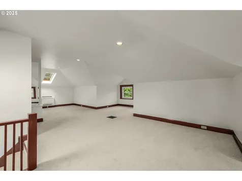 612 SE 16th Avenue Portland OR 97214