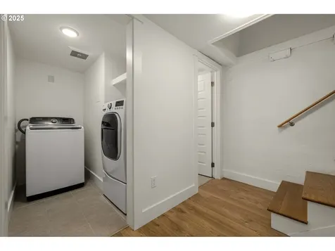 612 SE 16th Avenue Portland OR 97214