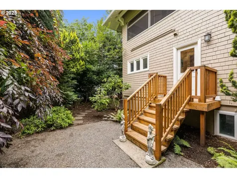 612 SE 16th Avenue Portland OR 97214