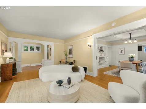 612 SE 16th Avenue Portland OR 97214