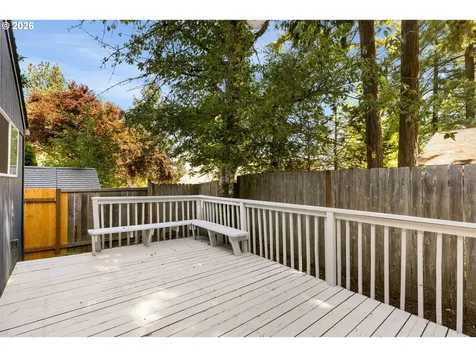 9106 SW Capitol Highway Portland OR 97219