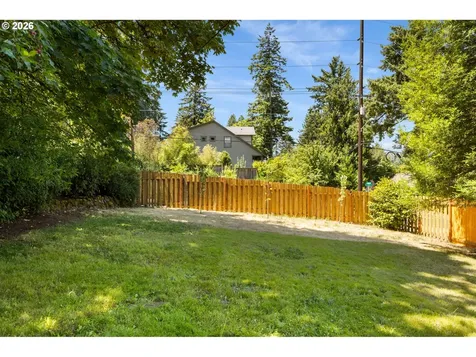 9106 SW Capitol Highway Portland OR 97219